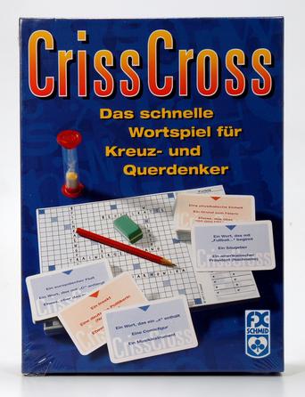 German word puzzle game 'Criss Cross' with cards and pencil.
